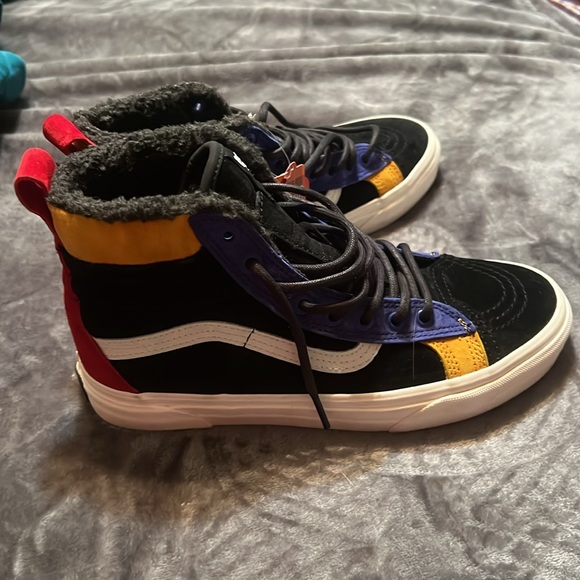 NWT high top vans - Picture 2 of 4